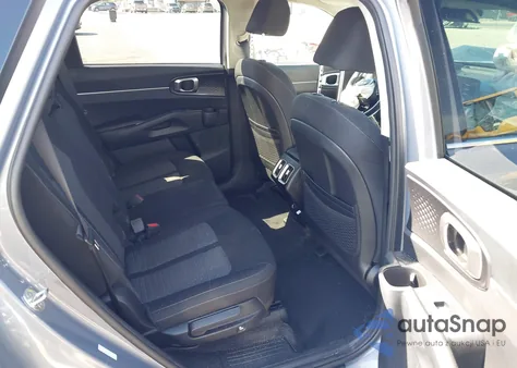 2022 Kia Sorento Lx z USA, uszkodzony, nr VIN 5XYRG4LCXNG123788